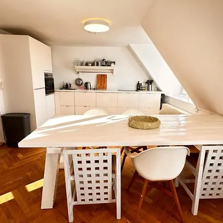 Carolinas - Studie 4th Floor Apartman *
